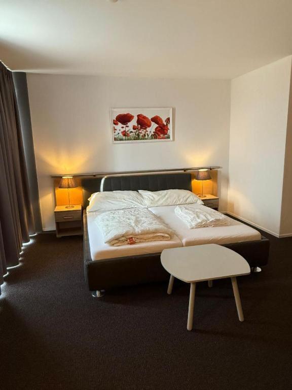 Hotel East End Фрауэнфельд Экстерьер фото