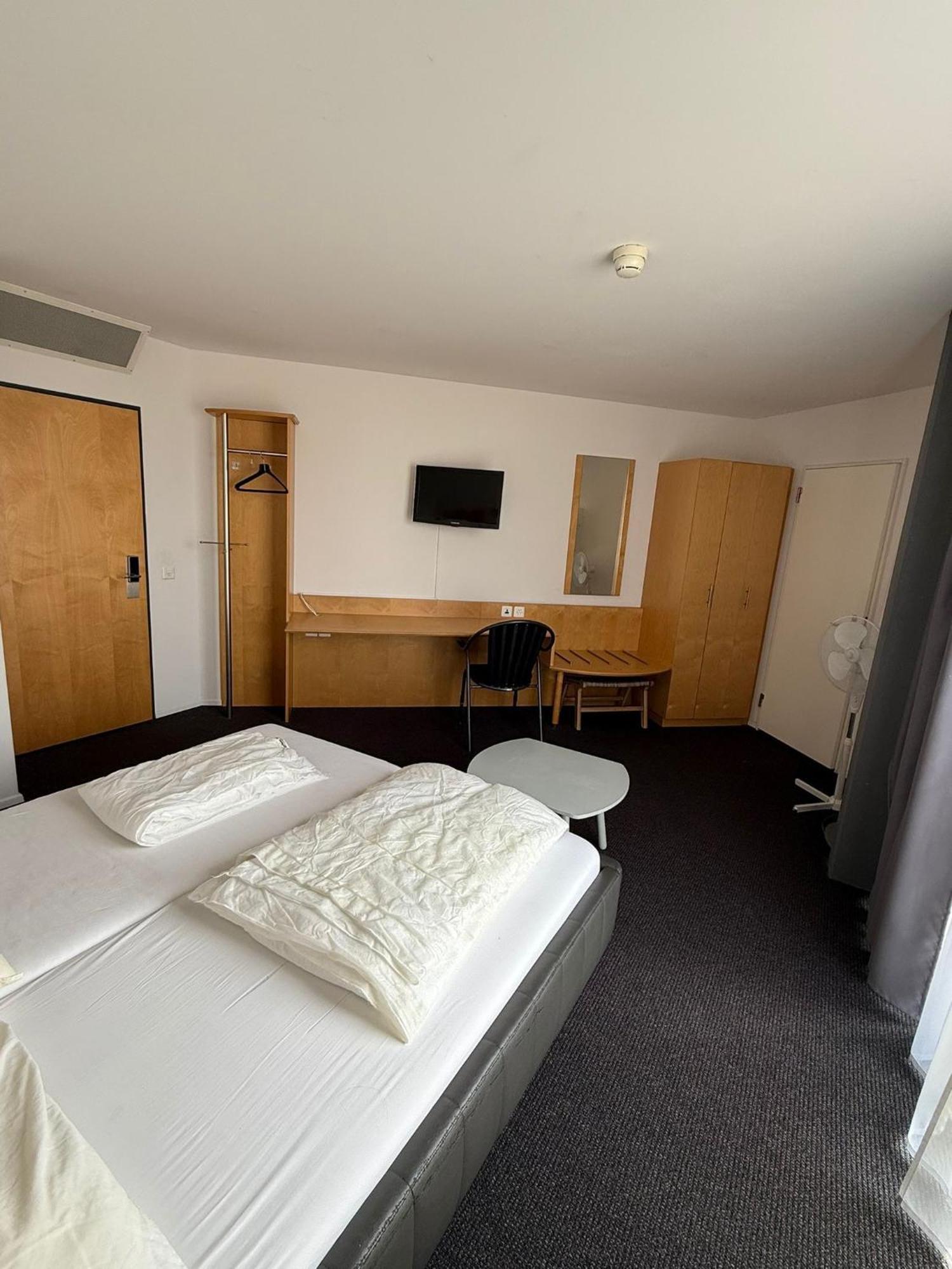 Hotel East End Фрауэнфельд Экстерьер фото